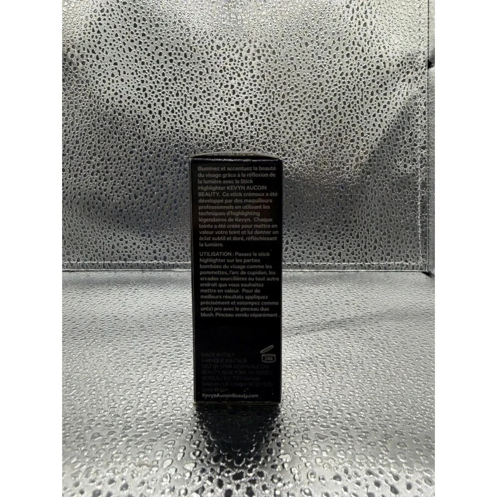 KEVYN AUCOIN LIGHTING STICK - SOFT LIGHT Full Size/0.3 Oz.